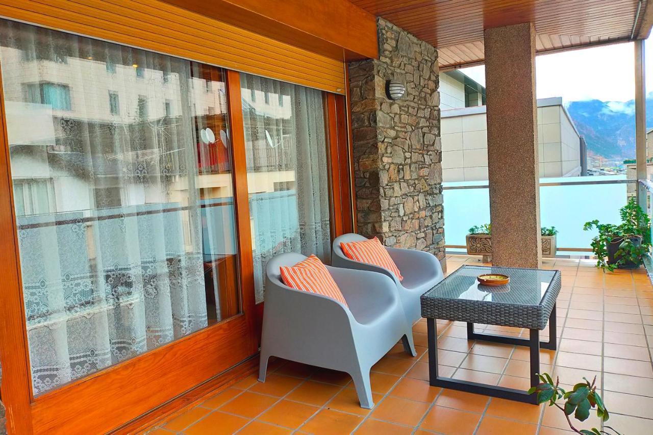 Amplio Atico Con Terraza En Andorra Centro Apartment Les Escaldes Exterior photo